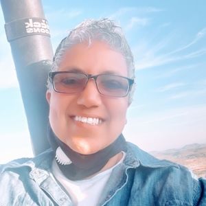 Meet your Posher, Lenora